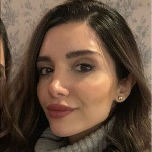 Meet your Posher, Yasemin